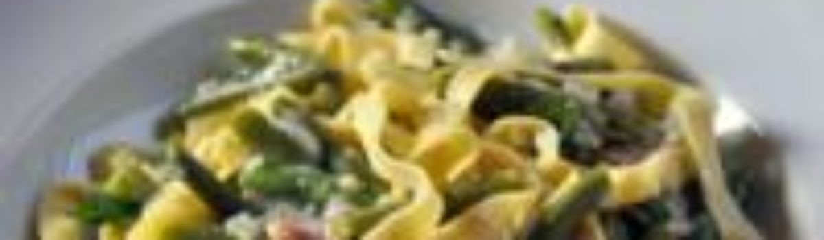Buschbohnen mit Tagiatelle