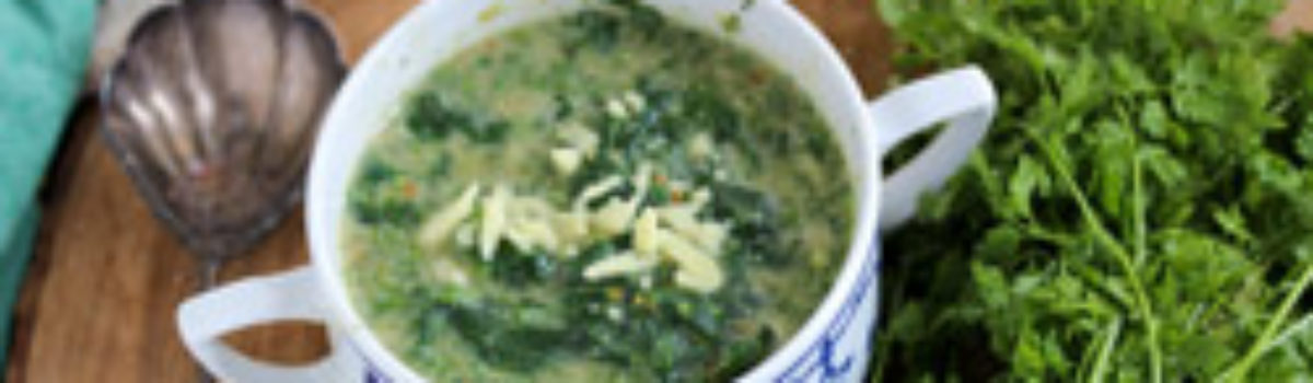 Spinatsuppe mit Kerbel