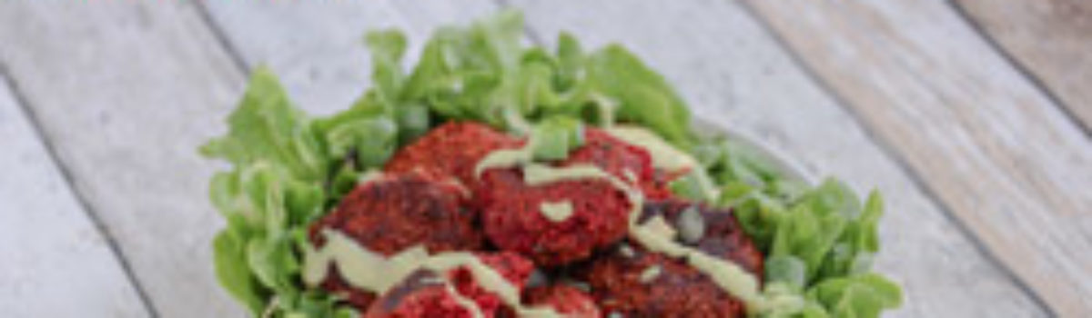 Rote Bete Quinoabratlinge mit Salat