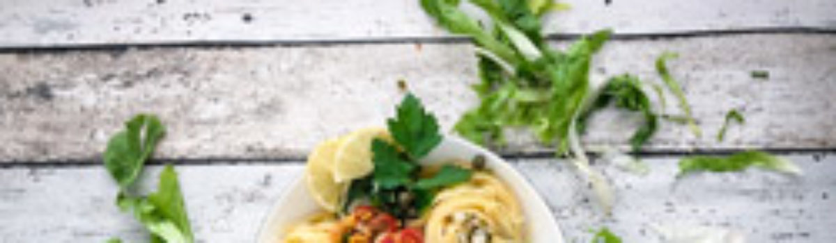 Tagliatelle mit Endiviennestern und Zitronencremesauce