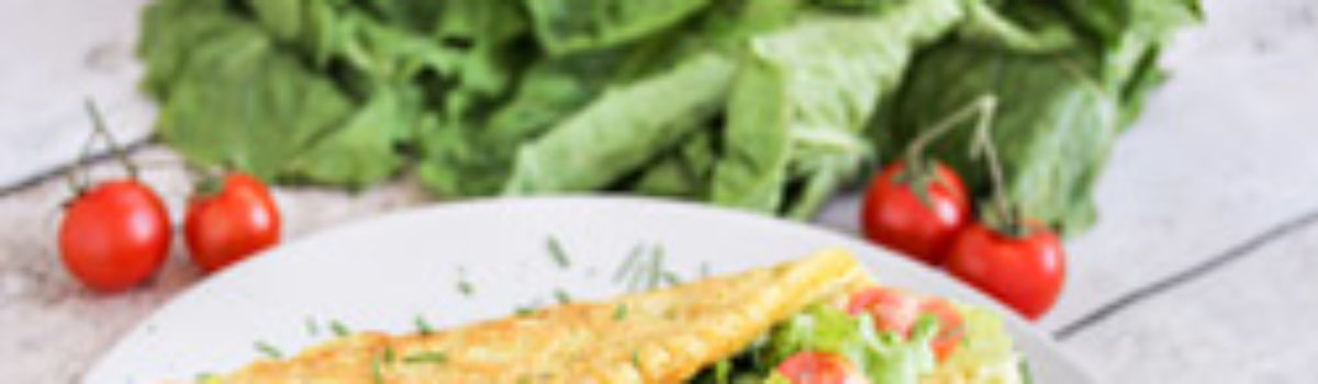 Vegane Eierpfannkuchen mit Salatfüllung