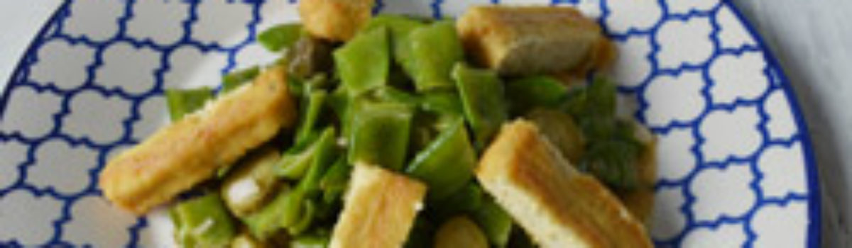 Zuckererbsensalat mit Tofu