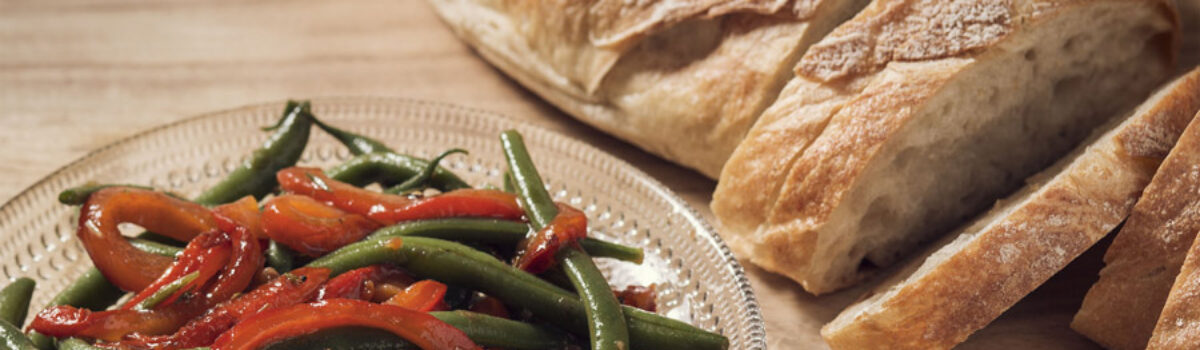 Paprika und Buschbohnen als Antipasto