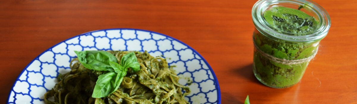 Basilikum Pesto