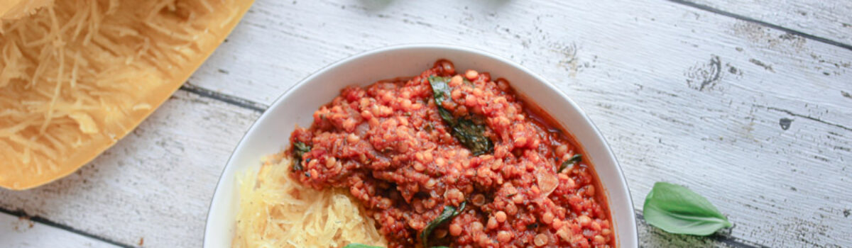 Spaghettikürbis mit Linsenbolognese